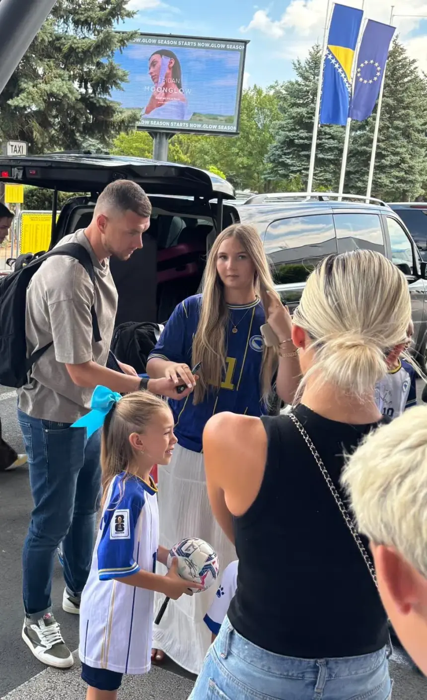Reprezentativci BiH dočekani na sarajevskom aerodromu