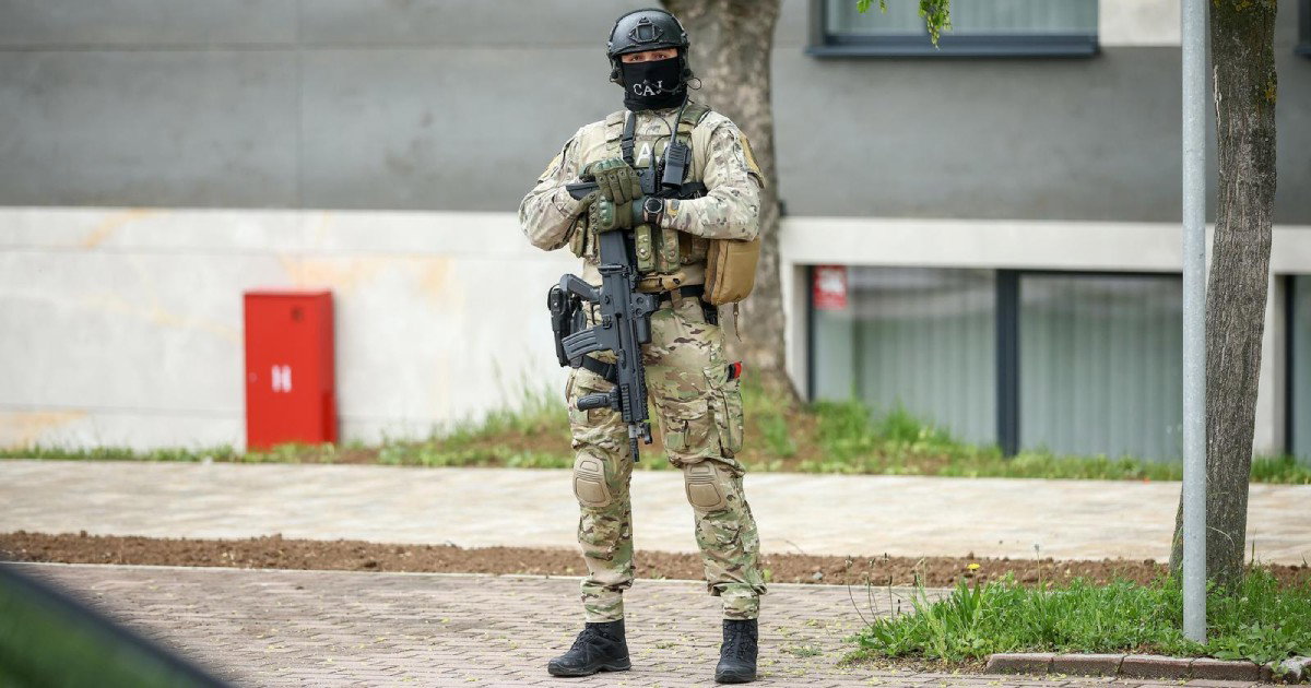 Pucnjava u Istočnom Sarajevu: Đorđe Ždrale ranio Kostu Pandurevića