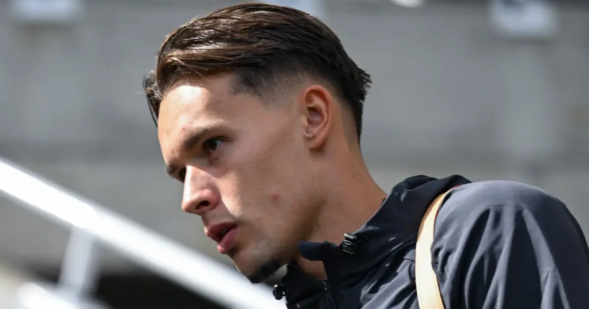 Trener Newcastlea oduševljen debijem Dedića: “Moram reći – kapa dolje”