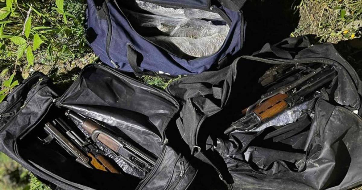 Policija u akciji “Trasa” pronašla 14 automatskih pušaka: Uhapšene tri osobe