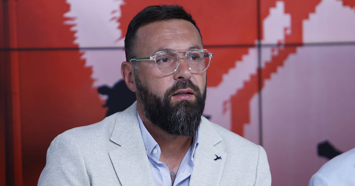 Maloljetni sin Kenana Magode uhapšen zbog sumnje da je podmetnuo požar u fabrici Maloljetni sin Kenana Magode uhapšen zbog sumnje da je podmetnuo požar u fabrici
