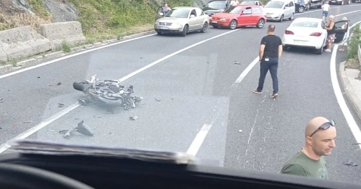 Zbog nesreće obustavljen saobraćaj na magistralnom putu M-17