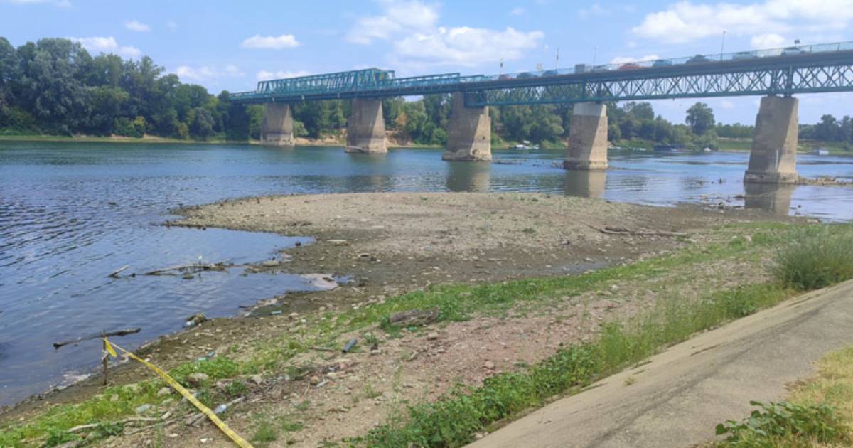 Na isušenom dnu Save kod Brčkog pronađene kosti, asociraju na ljudske