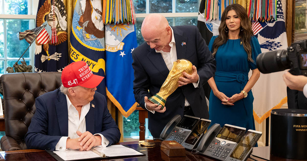 Infantino se suočava sa žestokim posljedicama, zove Trumpa upomoć