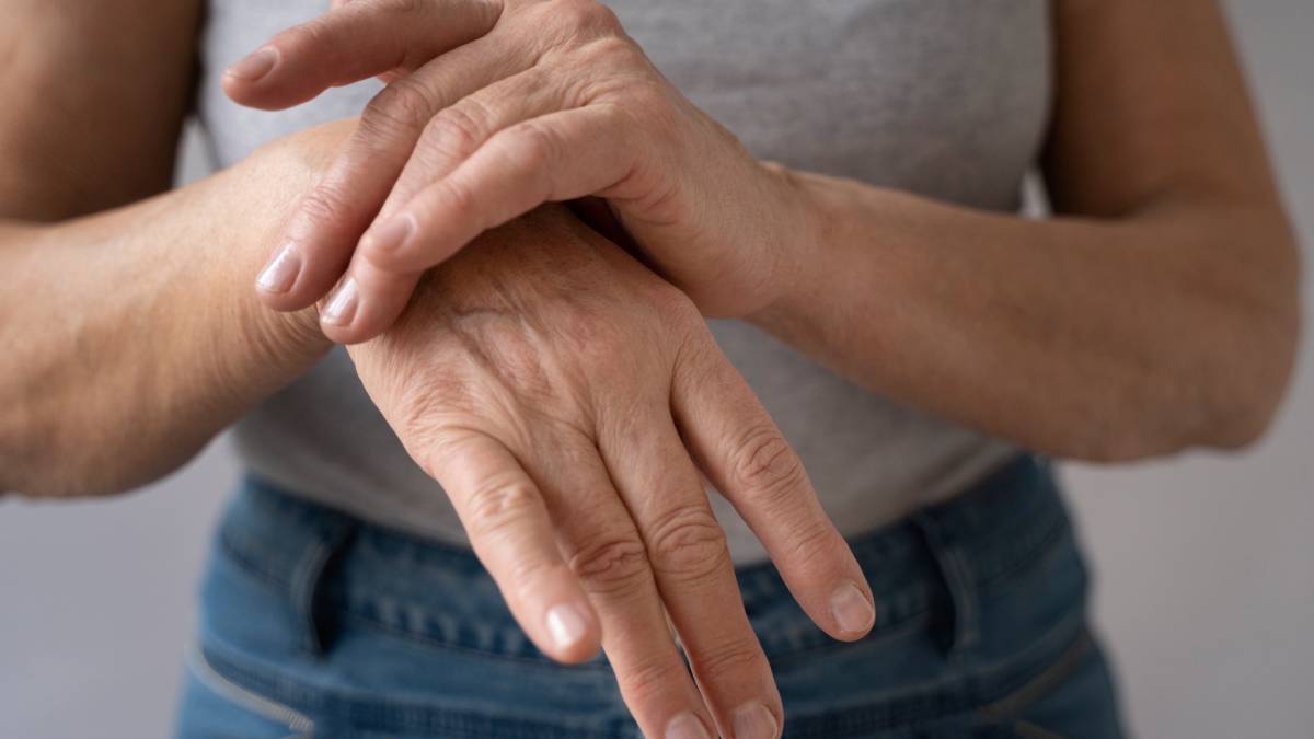 Nova nada u istraživanju osteoporoze: Naučnici otkrili šta bi moglo pomoći u jačanju kostiju Nova nada u istraživanju osteoporoze: Naučnici otkrili šta bi moglo pomoći u jačanju kostiju