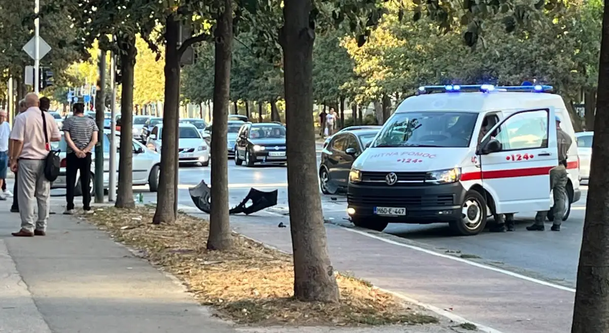 Automobil udario biciklistu u Sarajevu: Hitno je prevezen na KCUS