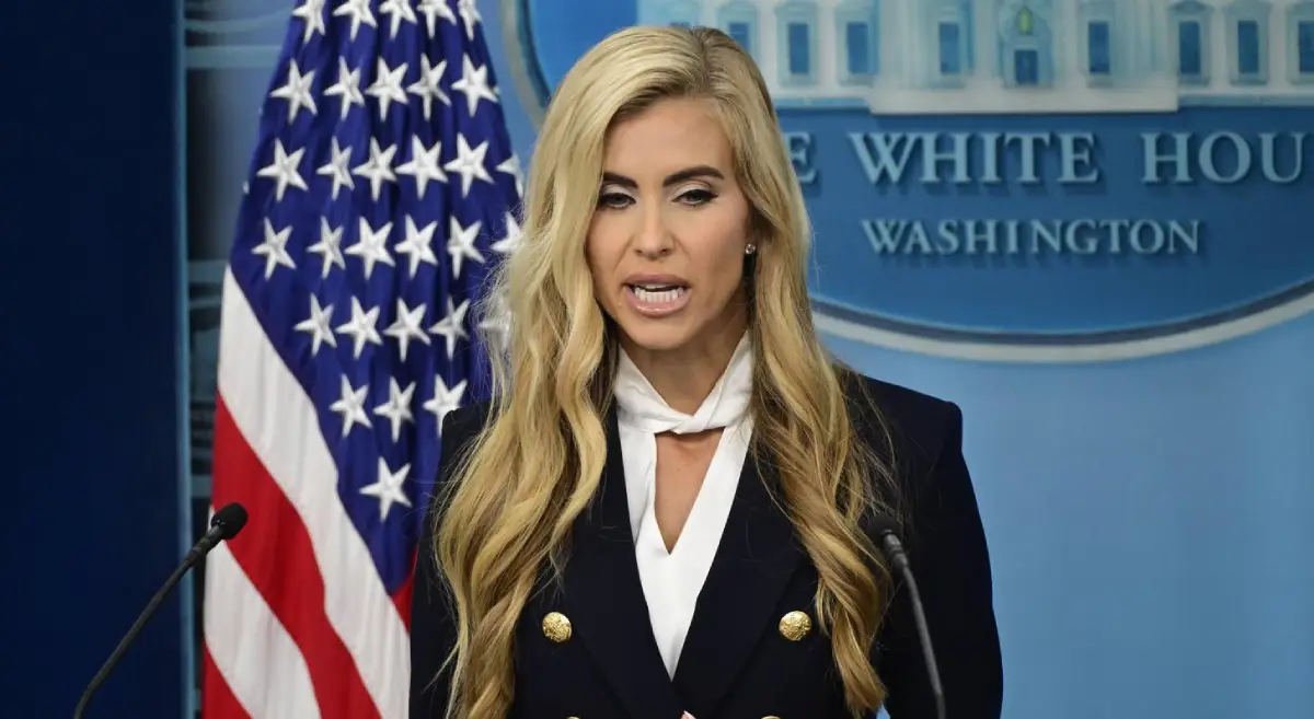 “Iskreno, ovo ti ne treba”: Trump smijenio novu glasnogovornicu nakon samo par dana na dužnosti