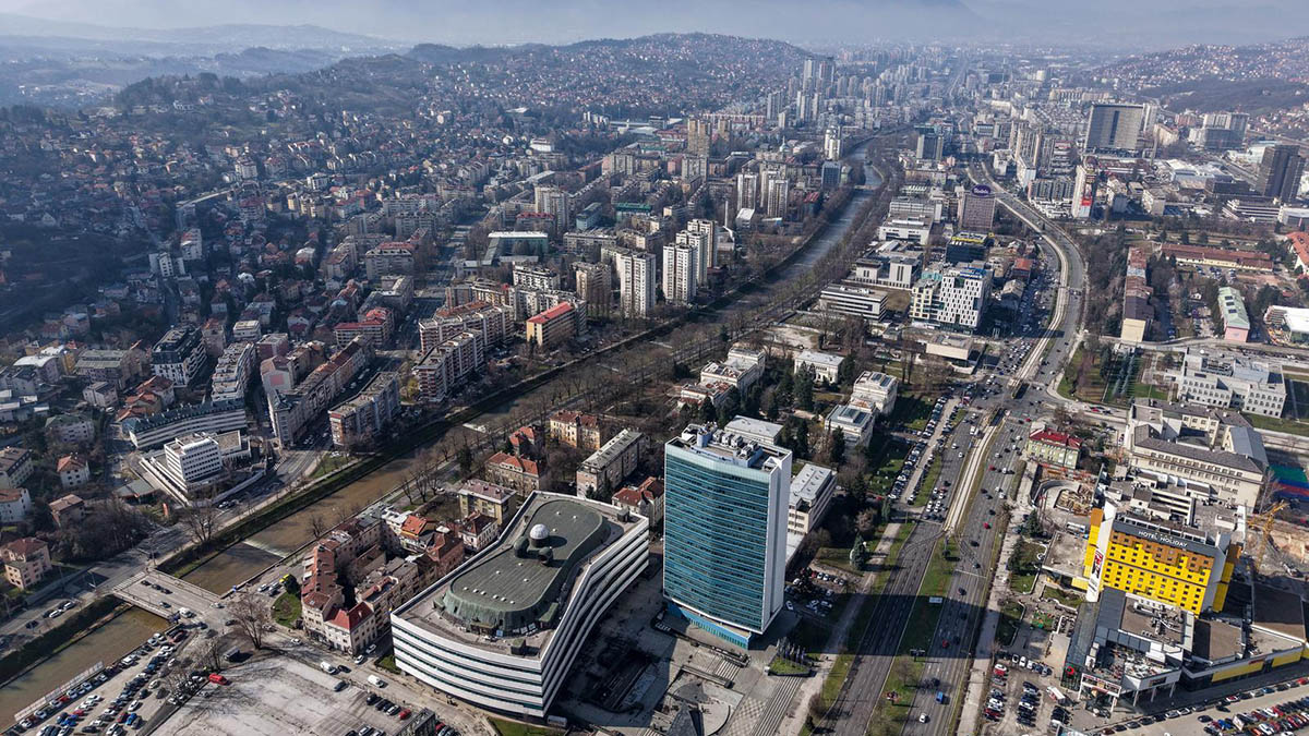 Kvadrat stana u Sarajevu ide i do 12.000 KM, agent poručuje: “Ne možemo svi živjeti uz tramvaj”