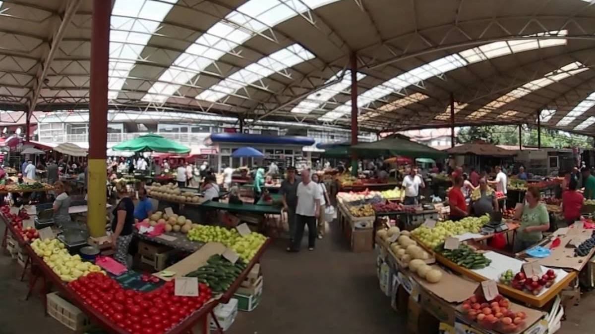 Zbog dojave o bombi evakuisana tržnica, blokirane dvije ulice